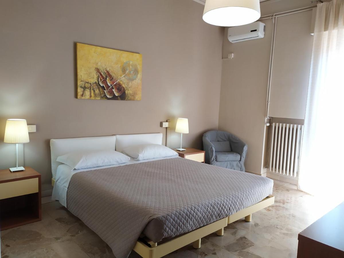 B&B Cameracaffe Centro Arezzo Exterior photo